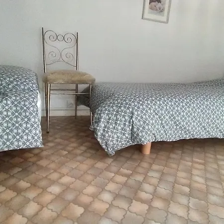 Villa Pavillon Climatise 2 Pieces + Mezzanine, Terrasse, Parking Prive, A 400m De La - Fr-1-776-9