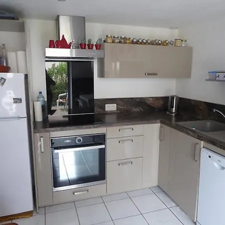 Willa Pavillon Climatise 2 Pieces + Mezzanine, Terrasse, Parking Prive, A 400m De La - Fr-1-776-9