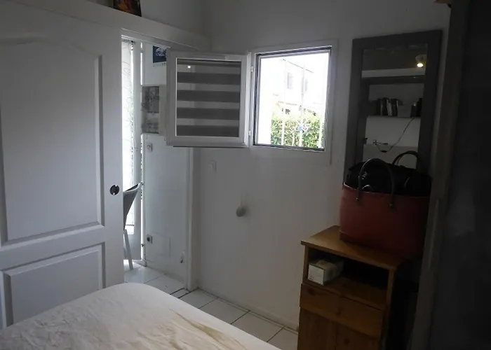 Pavillon Climatise 2 Pieces + Mezzanine, Terrasse, Parking Prive, A 400m De La - Fr-1-776-9 ヴィラ *